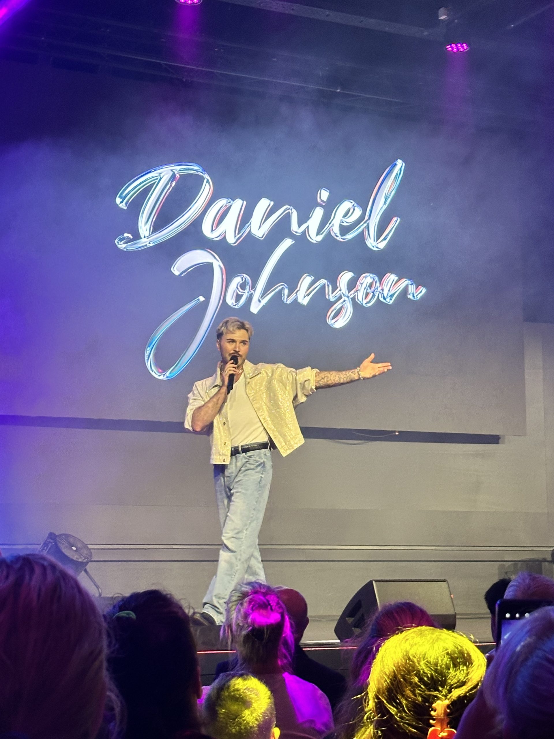Daniel-Johnson-Bühne